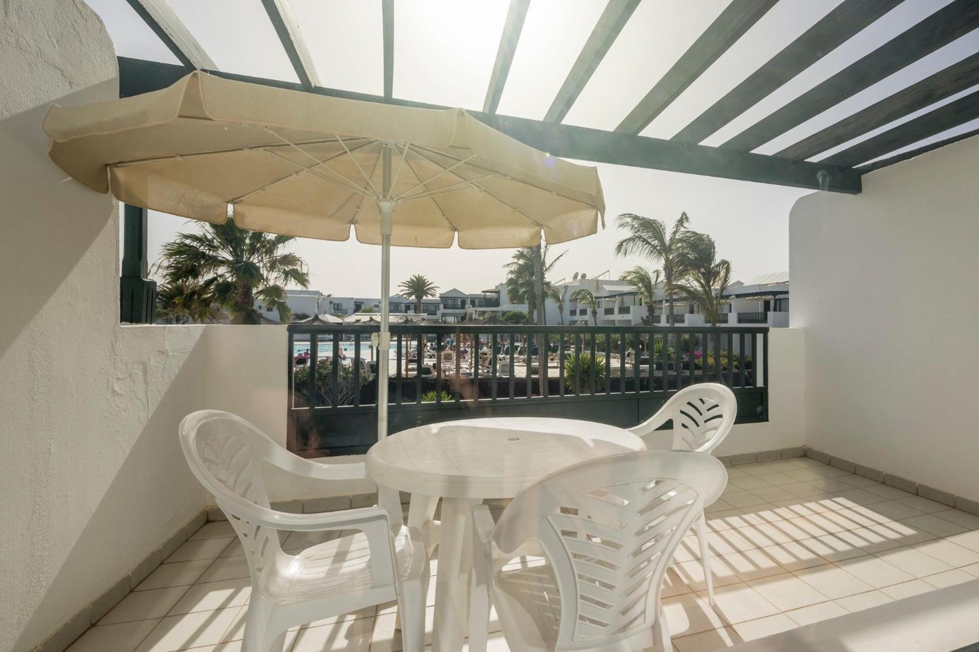 Апарт готель Ilunion Costa Sal Lanzarote Пуерто-дель-Кармен Номер фото